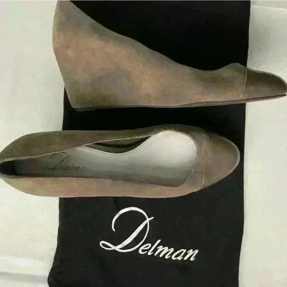 Suede mocha pump size 9 - Picture 1 of 6